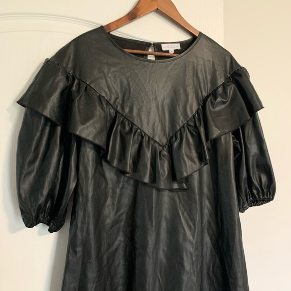 Avoly s’edge ruffle black dress - Picture 3 of 8